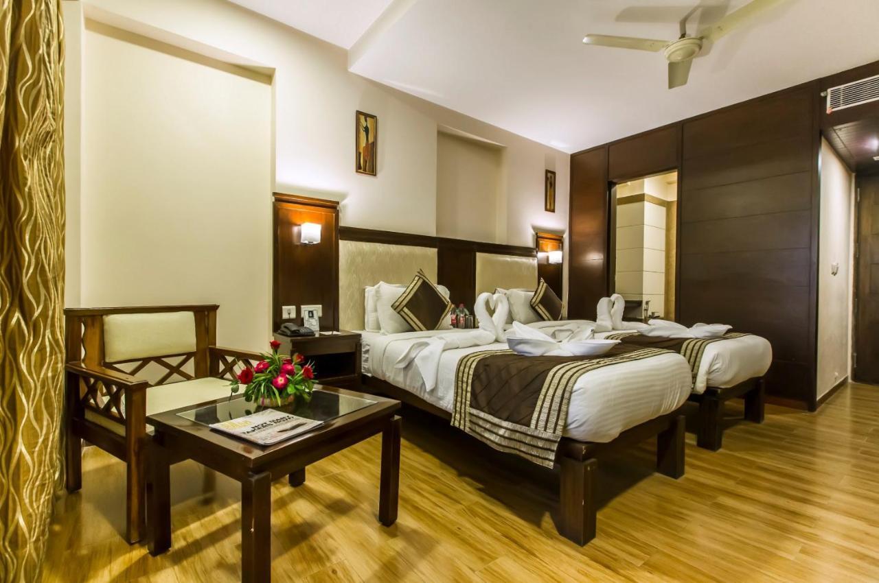 Hotel Golden Manor Dźajpur Zewnętrze zdjęcie